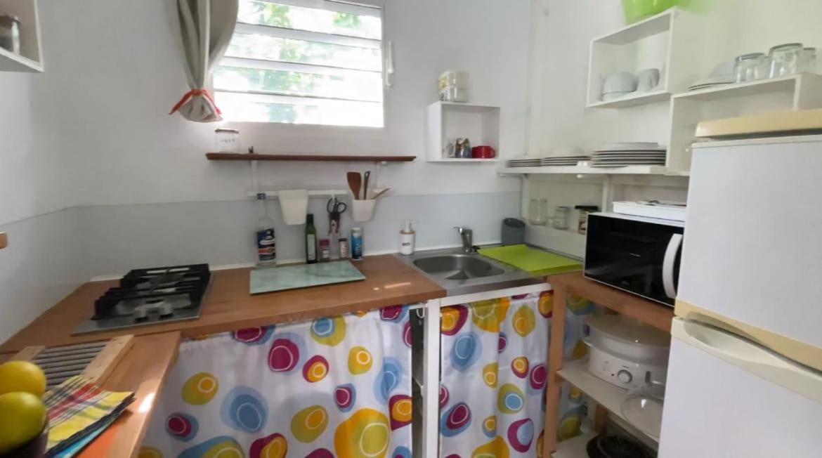 Gite Cajou Dans Jardin Tropical Ventile A Sainte-Anne Exterior photo
